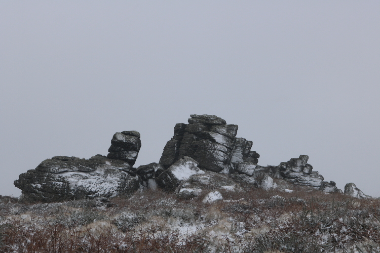 Carn Kenidjack in the snow