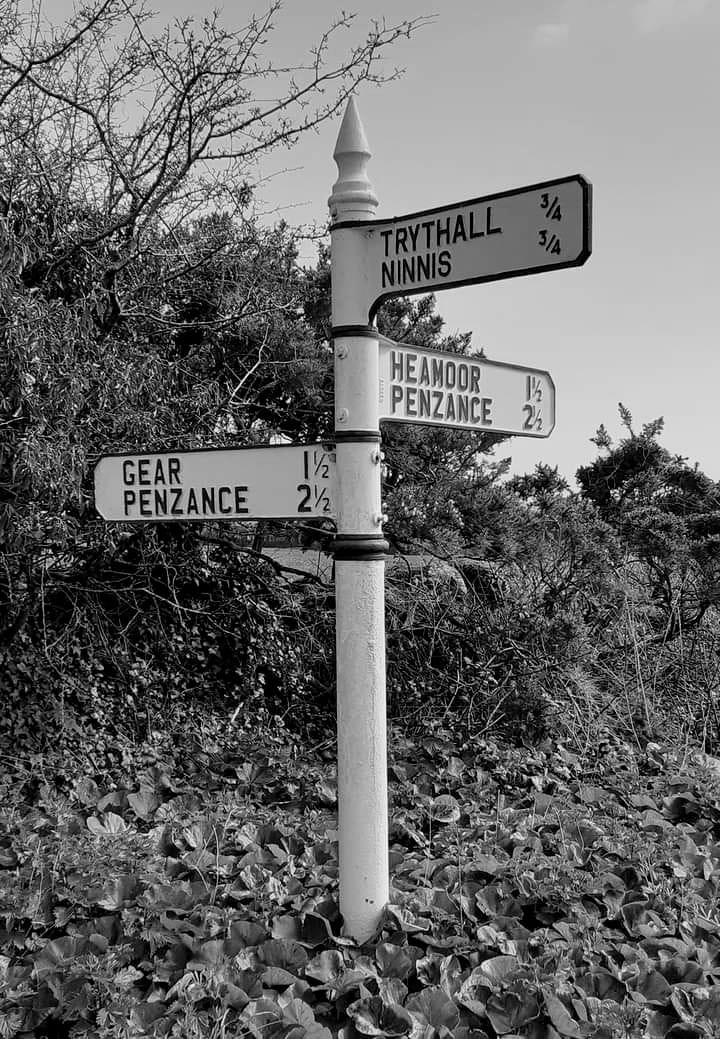 Signpost and Kitty Noys Corner